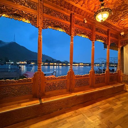 The Badyari Palace Houseboats Srīnagar 外观 照片